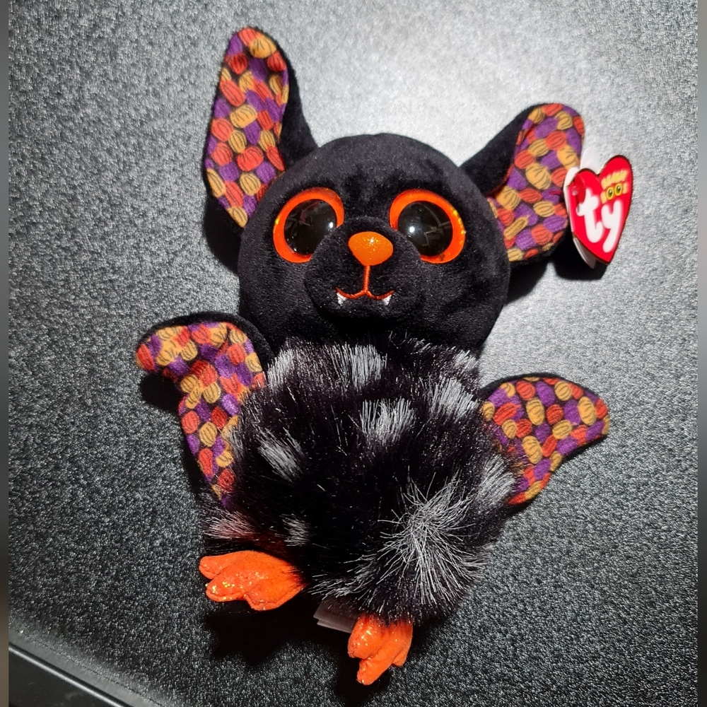 TY Halloween Beenie Baby Bat "Radar" NWTs